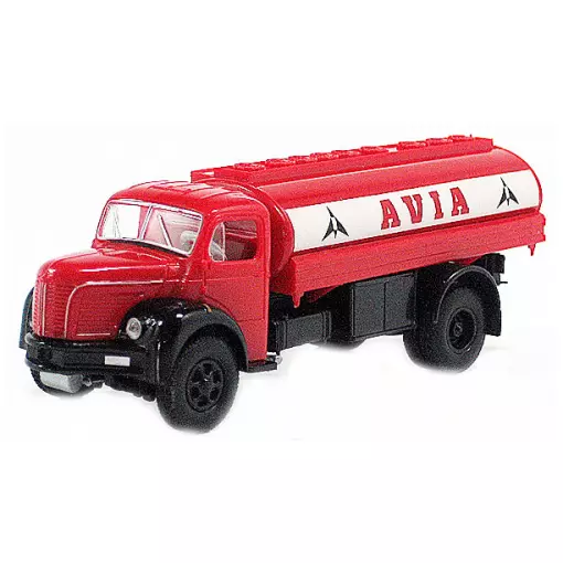 Camion citerne berlite GLR8 "AVIA"