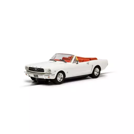 James Bond Ford Mustang "Goldfinger" - Scalextric C4404 - I 1/32 - Analoog