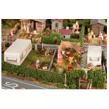 2 Workers' gardens with caravan FALLER 180495 - HO 1/87